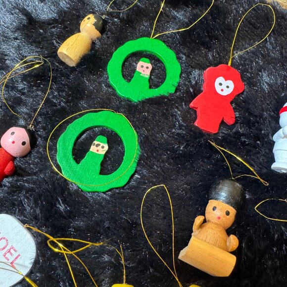 Vintage Wooden Christmas Ornaments Set Of 33 Handcrafted Holiday Decore - Picture 3 of 6